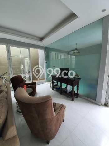Rumah Mewah LB 296m2 Siap Huni Desain Elegan di BSD Kencana Loka, Tangerang Rumah Mewah LB 296m2 Siap Huni Desain Elegan di BSD Kencana Loka, Tangerang