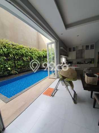 Rumah Mewah LB 296m2 Siap Huni Desain Elegan di BSD Kencana Loka, Tangerang Rumah Mewah LB 296m2 Siap Huni Desain Elegan di BSD Kencana Loka, Tangerang