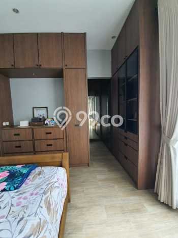 Rumah Mewah LB 296m2 Siap Huni Desain Elegan di BSD Kencana Loka, Tangerang Rumah Mewah LB 296m2 Siap Huni Desain Elegan di BSD Kencana Loka, Tangerang