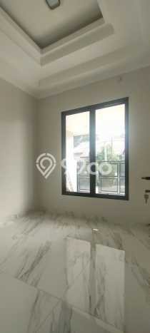 Rumah Luxury Modern Tanpa Renovasi di BSD Griya Loka Tangerang Rumah Luxury Modern Tanpa Renovasi di BSD Griya Loka Tangerang