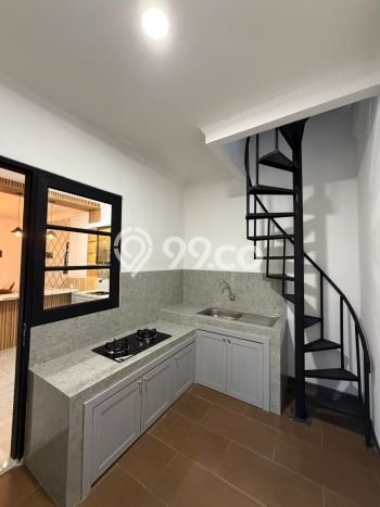 Jual Rumah Mewah Elegan Dengan View Eksklusif di BSD Puspita Loka, Tangerang Jual Rumah Mewah Elegan Dengan View Eksklusif di BSD Puspita Loka, Tangerang