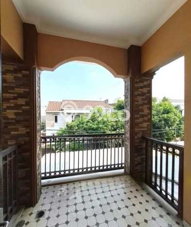 Jual Rumah Favorit Siap Huni LB 242m2 di Kelapa Dua, Tangerang Jual Rumah Favorit Siap Huni LB 242m2 di Kelapa Dua, Tangerang