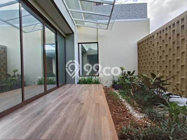 UNIT SPESIAL! Rumah di BSD De Park, 5 KT, Dekat Pusat Kota, Luas 450m² LB 320m² UNIT SPESIAL! Rumah di BSD De Park, 5 KT, Dekat Pusat Kota, Luas 450m² LB 320m²