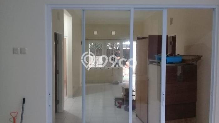 Dijual Hunian Rumah Terawat 3 KT di BSD, Tangerang Dijual Hunian Rumah Terawat 3 KT di BSD, Tangerang