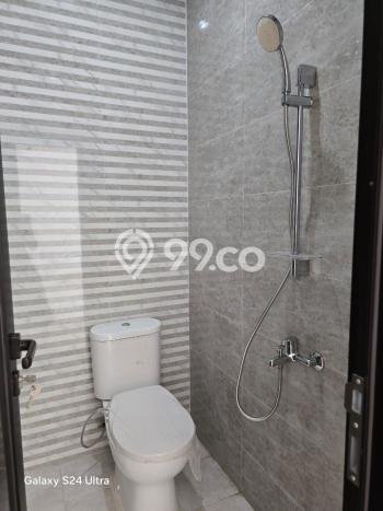 Rumah Strategis Modern Lb 160m2 di Curug, Tangerang Rumah Strategis Modern Lb 160m2 di Curug, Tangerang