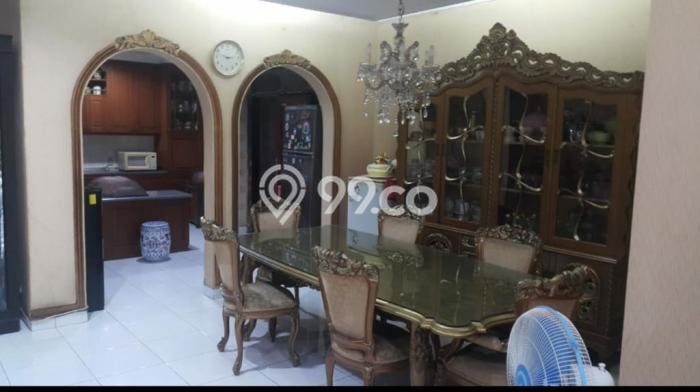 JUAL CEPAT! Rumah Siap Huni Area Strategis Kebon Jeruk, Luas 654m² LB 500m² JUAL CEPAT! Rumah Siap Huni Area Strategis Kebon Jeruk, Luas 654m² LB 500m²