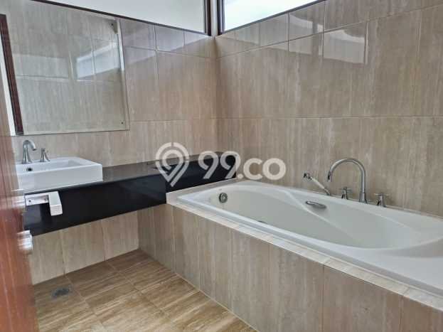 UNIT SPESIAL! Rumah di BSD De Park, 5 KT, Dekat Pusat Kota, Luas 450m² LB 320m² UNIT SPESIAL! Rumah di BSD De Park, 5 KT, Dekat Pusat Kota, Luas 450m² LB 320m²