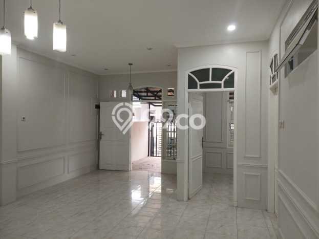 Rumah Luas Asri 3 KT Siap Pakai di BSD Nusaloka Tangerang Rumah Luas Asri 3 KT Siap Pakai di BSD Nusaloka Tangerang
