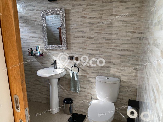 LOKASI STRATEGIS! Vila di , Area 240m2m², Lokasi Strategis LOKASI STRATEGIS! Vila di , Area 240m2m², Lokasi Strategis