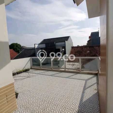 For Sale Rumah 4 Kamar Lokasi Ideal Bagus dan Strategis di Margahayu For Sale Rumah 4 Kamar Lokasi Ideal Bagus dan Strategis di Margahayu
