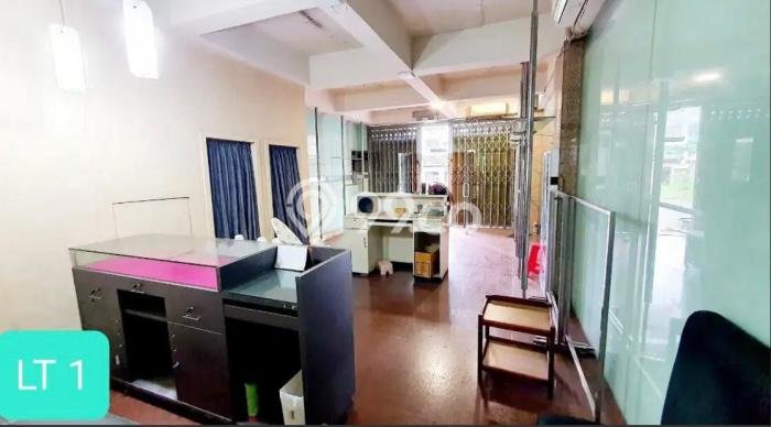 Ruko Bagus Dijual LB 200m2 Lokasi Strategis Surabaya Area Cocok untuk Bisnis Ruko Bagus Dijual LB 200m2 Lokasi Strategis Surabaya Area Cocok untuk Bisnis