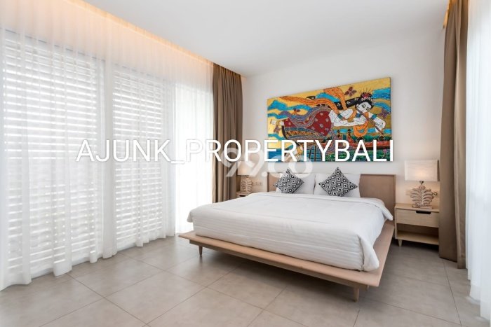 Ready to Use! Luxury House LT 200m2 Desain Modern di Seminyak Ready to Use! Luxury House LT 200m2 Desain Modern di Seminyak