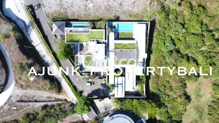 For Sale! Premium House LT 683m2 Desain Elegan di Ungasan For Sale! Premium House LT 683m2 Desain Elegan di Ungasan