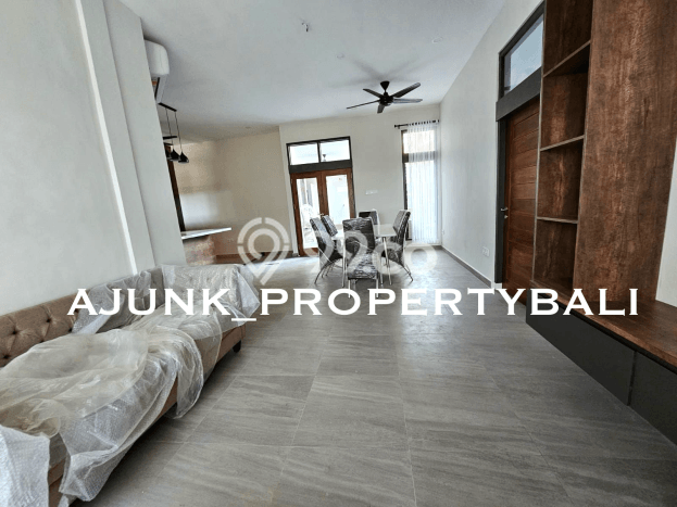 Vila Berkualitas Kawasan , Area 235m2m², Lokasi Strategis dengan jalan mudah Vila Berkualitas Kawasan , Area 235m2m², Lokasi Strategis dengan jalan mudah