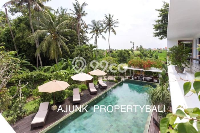 For Sale! Luxury House LT 1350m2 Desain Elegan di Pererenan For Sale! Luxury House LT 1350m2 Desain Elegan di Pererenan