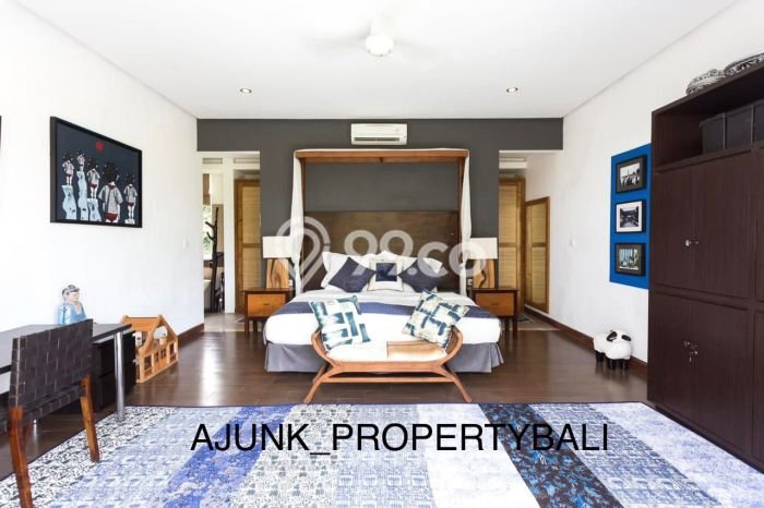 For Sale! Luxury House LT 1350m2 Desain Elegan di Pererenan For Sale! Luxury House LT 1350m2 Desain Elegan di Pererenan