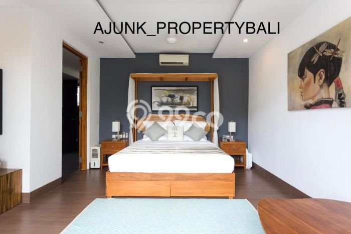 For Sale! Luxury House LT 1350m2 Desain Elegan di Pererenan For Sale! Luxury House LT 1350m2 Desain Elegan di Pererenan