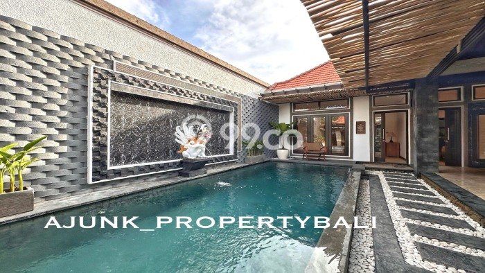 Rumah Luxury Modern Siap Huni di Kerobokan Badung Rumah Luxury Modern Siap Huni di Kerobokan Badung