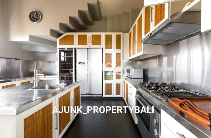 Rumah Luxury Modern Tanpa Renovasi di Pererenan Badung Rumah Luxury Modern Tanpa Renovasi di Pererenan Badung