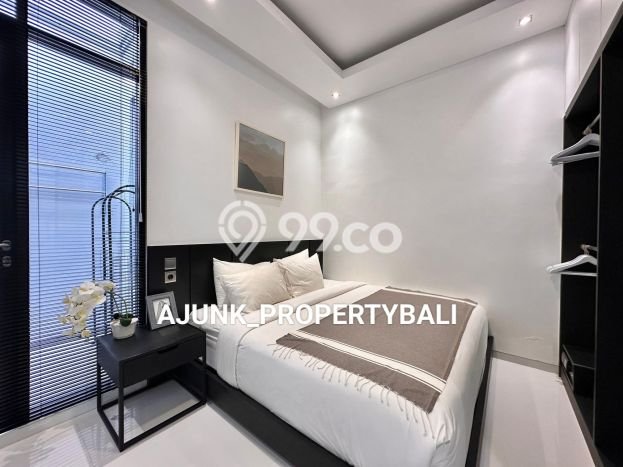 For Sale! Luxury House LT 150m2 Desain Modern di Seminyak For Sale! Luxury House LT 150m2 Desain Modern di Seminyak