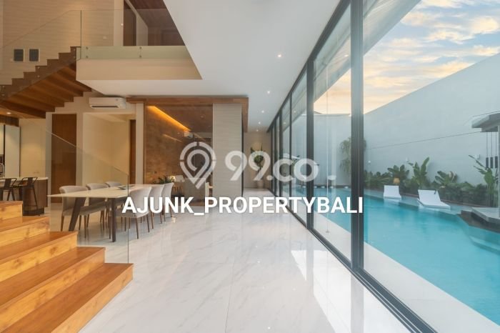 Rumah Elit Modern Tanpa Renovasi di Umalas Badung Rumah Elit Modern Tanpa Renovasi di Umalas Badung