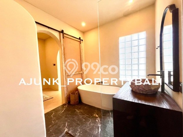 Vila Premium Kawasan , Area 200m2m², Area Nyaman Vila Premium Kawasan , Area 200m2m², Area Nyaman