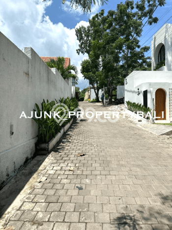 Tanah Siap Bangun Dijual di Badung Punya Luas 215m2 Tanah Siap Bangun Dijual di Badung Punya Luas 215m2