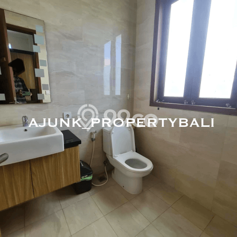For Sale Vila Kawasan , Luas 220m2m², Lingkungan Asri For Sale Vila Kawasan , Luas 220m2m², Lingkungan Asri