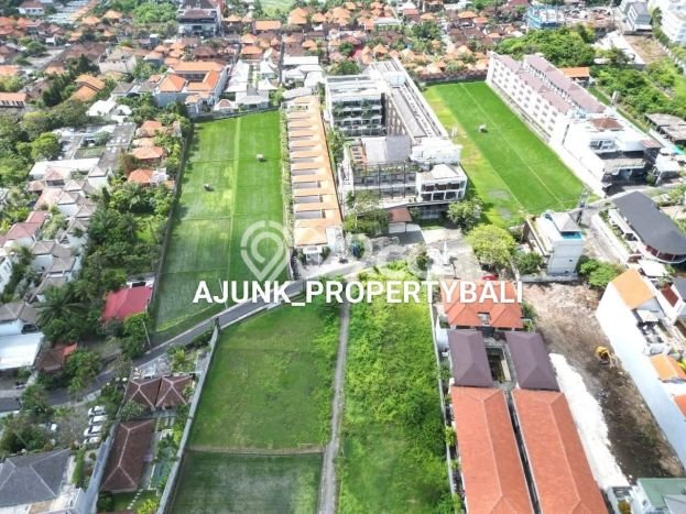 Kavling Tanah untuk Dijual di Seminyak, Badung, Luas 1000m2 Kavling Tanah untuk Dijual di Seminyak, Badung, Luas 1000m2