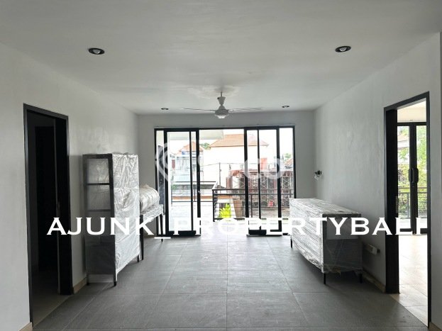 Hunian Mewah LB 400m2 Siap Pakai Desain Elegan di Sanur, Denpasar Hunian Mewah LB 400m2 Siap Pakai Desain Elegan di Sanur, Denpasar