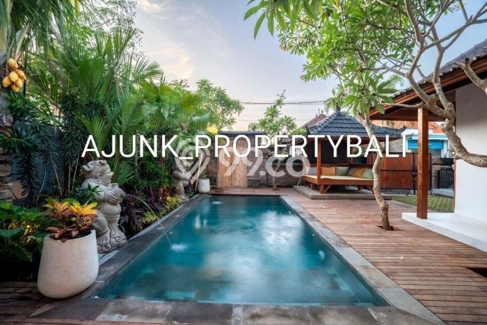 For Sale! Premium House LT 300m2 Desain Modern di Jimbaran For Sale! Premium House LT 300m2 Desain Modern di Jimbaran