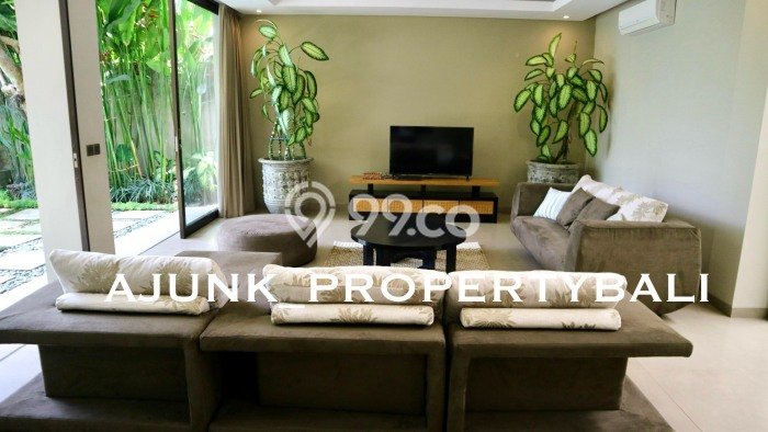 Ready to Use! Luxury House LT 680m2 Desain Modern di Pererenan Ready to Use! Luxury House LT 680m2 Desain Modern di Pererenan
