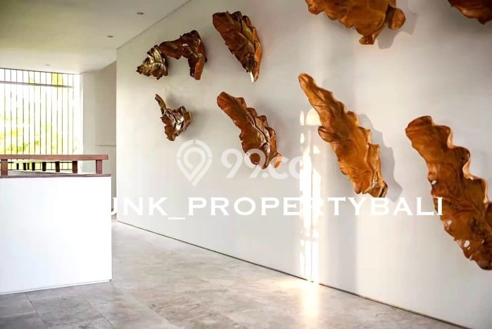 Rumah Elit LB 500m2 Siap Huni Desain Elegan di Canggu, Badung Rumah Elit LB 500m2 Siap Huni Desain Elegan di Canggu, Badung