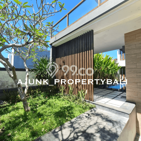 For Sale Vila Kawasan , Luas 220m2m², Lingkungan Asri For Sale Vila Kawasan , Luas 220m2m², Lingkungan Asri