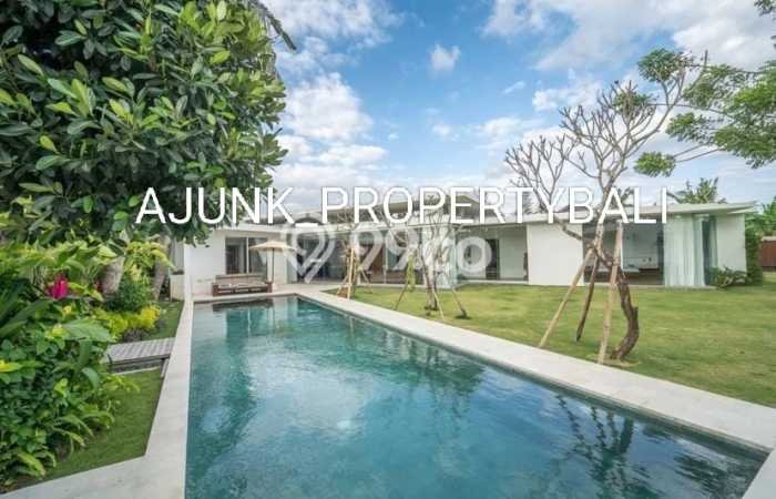 HARGA TERBAIK! Vila di , Area 1560m2m², Lingkungan Eksklusif dengan privasi terjaga HARGA TERBAIK! Vila di , Area 1560m2m², Lingkungan Eksklusif dengan privasi terjaga