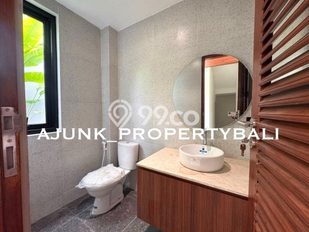 FOR SALE! Vila di , Area 200m2m², Lokasi Strategis FOR SALE! Vila di , Area 200m2m², Lokasi Strategis