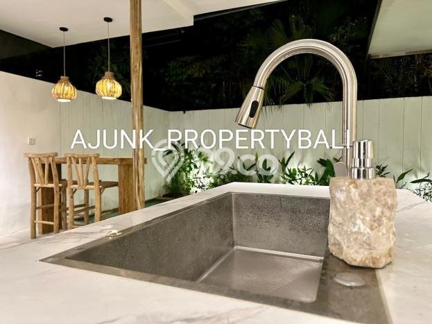 Rumah Mewah LB 180m2 Siap Huni Desain Elegan di Nusa Dua, Badung Rumah Mewah LB 180m2 Siap Huni Desain Elegan di Nusa Dua, Badung
