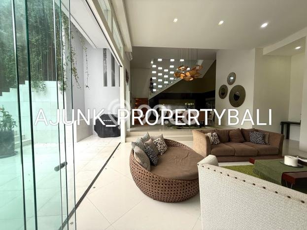 Vila Berkualitas di , Area 400m2m², Lingkungan Asri dan nyaman Vila Berkualitas di , Area 400m2m², Lingkungan Asri dan nyaman
