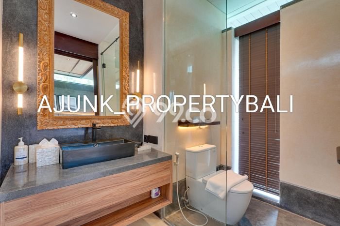 For Sale! Premium House LT 343m2 Desain Modern di Canggu For Sale! Premium House LT 343m2 Desain Modern di Canggu