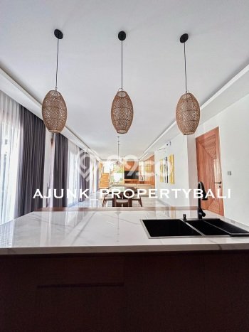 Kesempatan Langka! Vila Kawasan , Dimensi 450m2m², Posisi Premium dekat dengan beragam kebutuhan Kesempatan Langka! Vila Kawasan , Dimensi 450m2m², Posisi Premium dekat dengan beragam kebutuhan