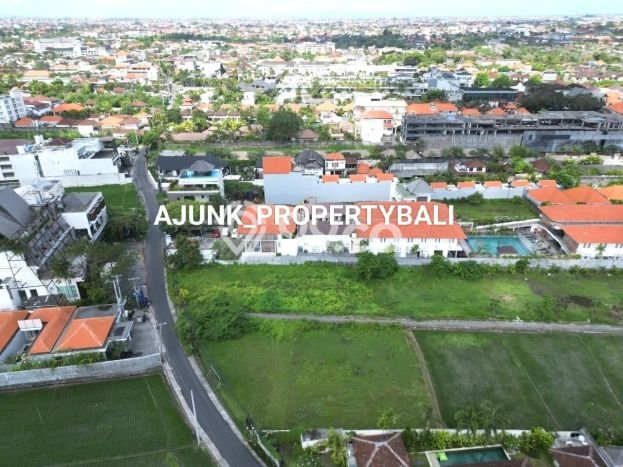 Kavling Tanah untuk Dijual di Seminyak, Badung, Luas 1000m2 Kavling Tanah untuk Dijual di Seminyak, Badung, Luas 1000m2