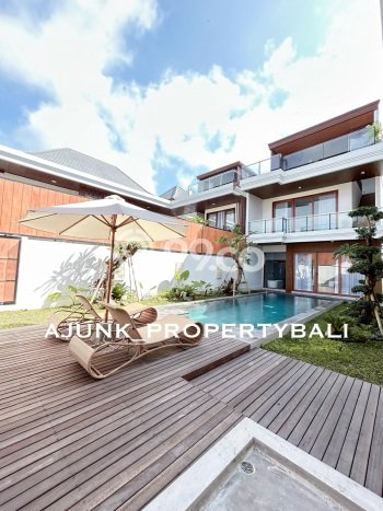 Kesempatan Langka! Vila Kawasan , Dimensi 450m2m², Posisi Premium dekat dengan beragam kebutuhan Kesempatan Langka! Vila Kawasan , Dimensi 450m2m², Posisi Premium dekat dengan beragam kebutuhan