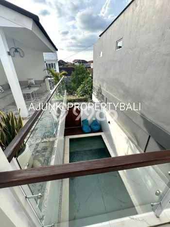 Rumah Luxury Modern Tanpa Renovasi di Kerobokan Badung Rumah Luxury Modern Tanpa Renovasi di Kerobokan Badung