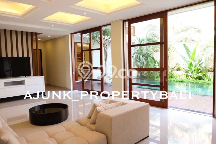 Rumah Luxury Modern Tanpa Renovasi di Umalas Badung Rumah Luxury Modern Tanpa Renovasi di Umalas Badung