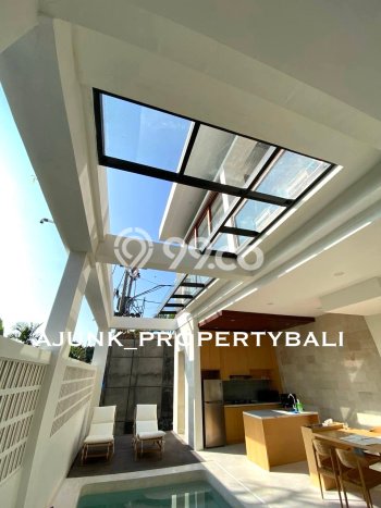Rumah Elit LB 179m2 Siap Pakai Desain Elegan di Seminyak, Badung Rumah Elit LB 179m2 Siap Pakai Desain Elegan di Seminyak, Badung
