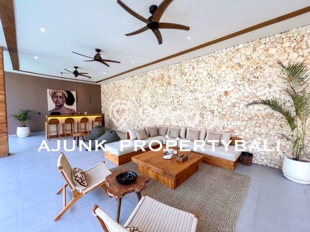 Hunian Mewah LB 500m2 Siap Huni Desain Elegan di Seminyak, Badung Hunian Mewah LB 500m2 Siap Huni Desain Elegan di Seminyak, Badung