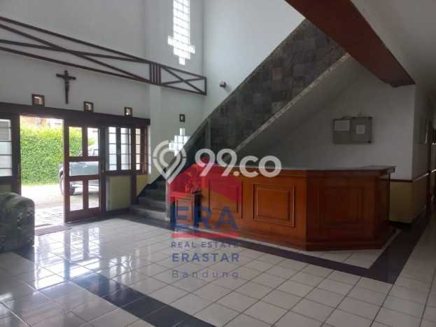 Rumah Eksklusif Dijual LT 1646m2 di Cidadap, Bandung Rumah Eksklusif Dijual LT 1646m2 di Cidadap, Bandung