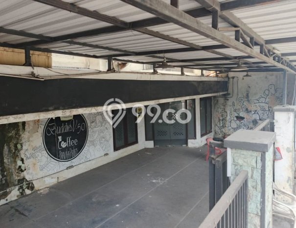 Ready to Use! Luxury House LT 264m2 Desain Modern di Surabaya Kota Ready to Use! Luxury House LT 264m2 Desain Modern di Surabaya Kota