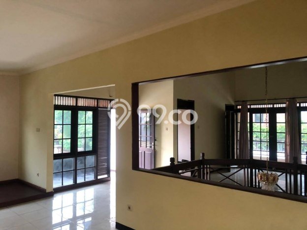 Dijual Rumah Luas Megah Dengan View Cantik di Jemursari, Surabaya Dijual Rumah Luas Megah Dengan View Cantik di Jemursari, Surabaya