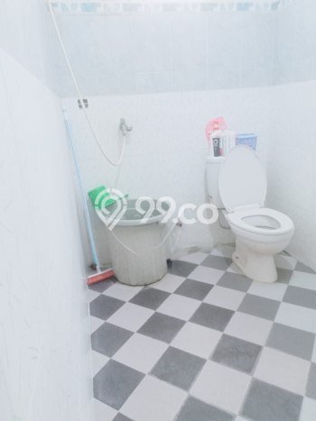 HARGA SPESIAL! Rumah area Wiyung, Surabaya, Luas 165m2m² LB 125m2m² BISA KPR! HARGA SPESIAL! Rumah area Wiyung, Surabaya, Luas 165m2m² LB 125m2m² BISA KPR!